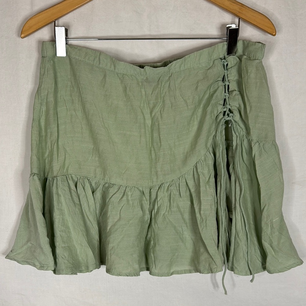 💖 2/$25 ASOS Design Green Lace-Up Mini Skirt
